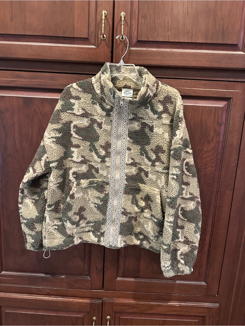 NWT camo fleece zip-up jacket sz M